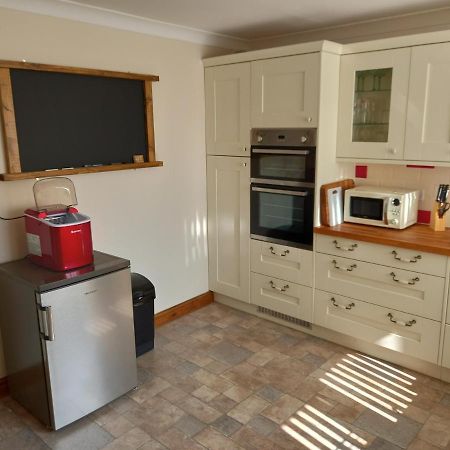 Pet Friendly Beautiful Detached Cottage Close To Spurn Point, Easington And Withersea كينغستون أبون هول المظهر الخارجي الصورة