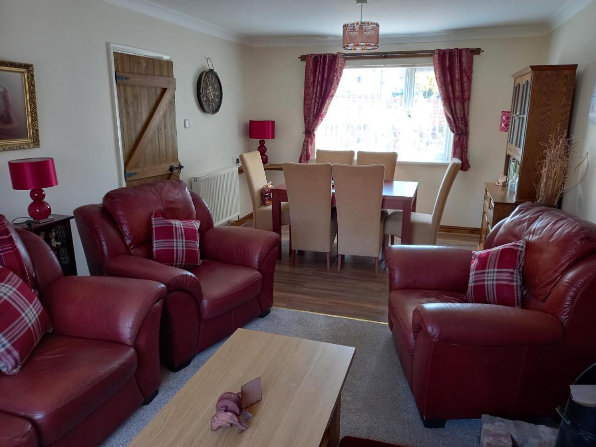 Pet Friendly Beautiful Detached Cottage Close To Spurn Point, Easington And Withersea كينغستون أبون هول المظهر الخارجي الصورة