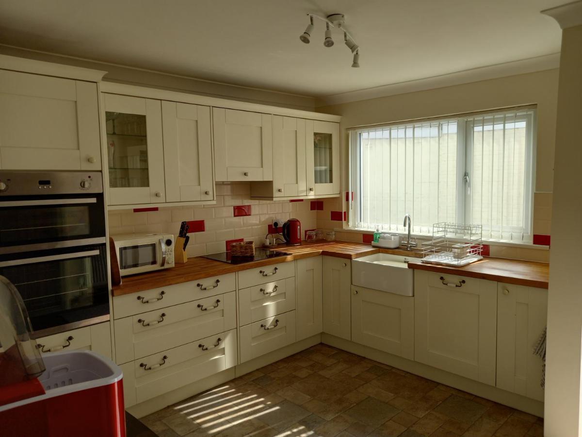 Pet Friendly Beautiful Detached Cottage Close To Spurn Point, Easington And Withersea كينغستون أبون هول المظهر الخارجي الصورة