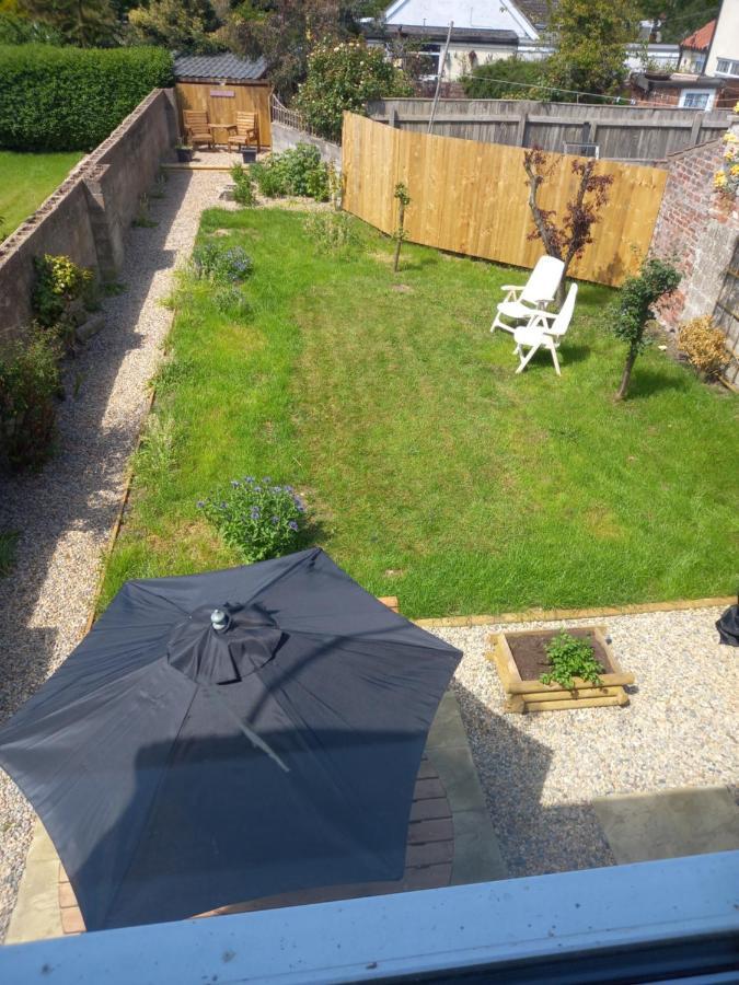Pet Friendly Beautiful Detached Cottage Close To Spurn Point, Easington And Withersea كينغستون أبون هول المظهر الخارجي الصورة
