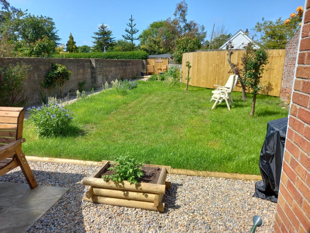 Pet Friendly Beautiful Detached Cottage Close To Spurn Point, Easington And Withersea كينغستون أبون هول المظهر الخارجي الصورة